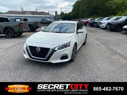 Used 2021 Nissan Altima 2.5 SV w/ SV Premium Package