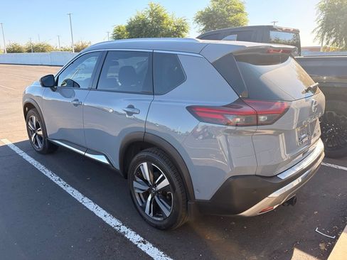 Used 2021 Nissan Rogue Platinum FWD image 7
