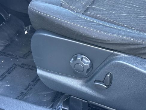 Used 2020 Ford EcoSport SE w/ SE Convenience Package image 14