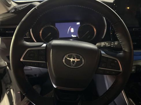 Used 2022 Toyota Highlander Platinum image 23