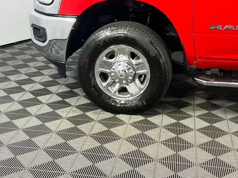 Used 2024 RAM 2500 Big Horn w/ Bed Utility Group image 8