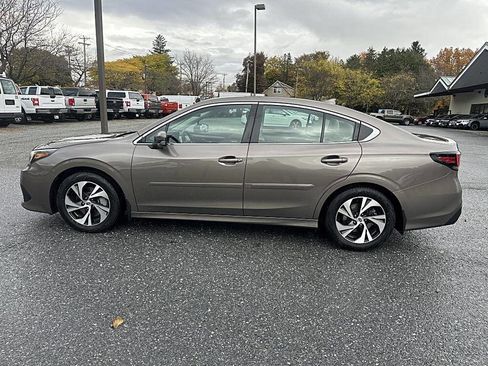 Used 2022 Subaru Legacy Premium image 2