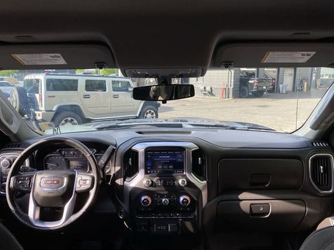 Used 2020 GMC Sierra 1500 Elevation w/ Elevation Value Package AWD/4WD image 12