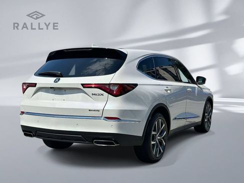 Used 2024 Acura MDX SH-AWD w/ Technology Package image 5