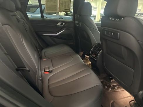 Used 2022 BMW X5 xDrive40i AWD/4WD image 24