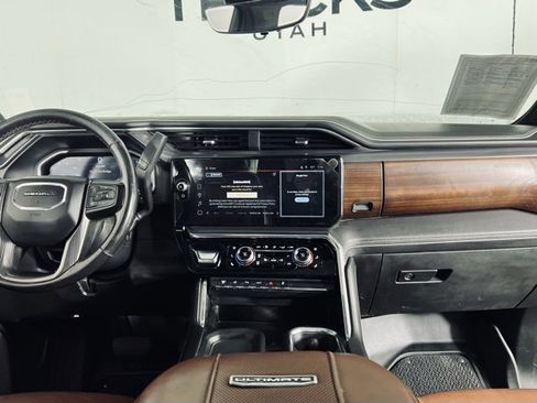 Used 2024 GMC Sierra 3500 Denali Ultimate image 29