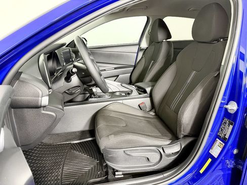 Used 2023 Hyundai Elantra SEL FWD image 30