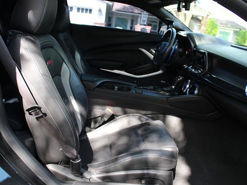 Used 2017 Chevrolet Camaro SS image 14