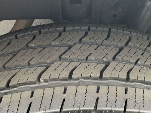 Certified 2023 Toyota Tacoma SR AWD/4WD image 34