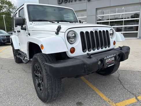 Used 2012 Jeep Wrangler Unlimited Sahara w/ Dual Top Group AWD/4WD image 14