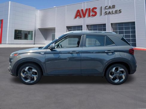 Used 2025 Hyundai Venue SEL FWD image 10