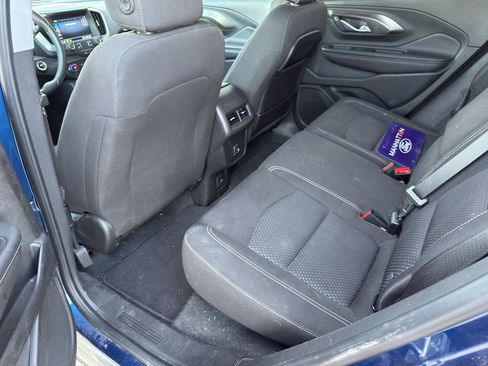 Used 2022 GMC Terrain SLE w/ Driver Convenience Package image 9