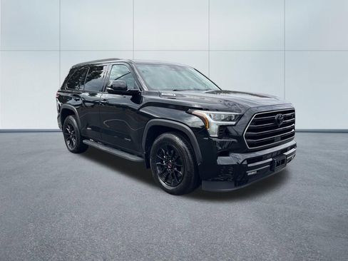 Used 2024 Toyota Sequoia Limited image 4