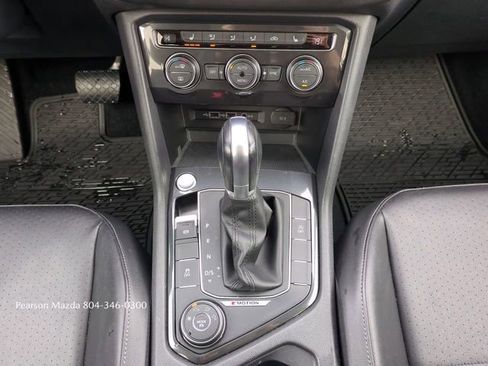 Used 2018 Volkswagen Tiguan SEL image 20