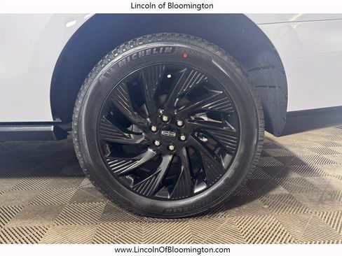 New 2026 Lincoln Navigator Reserve w/ Jet Appearance Package AWD/4WD image 38