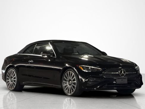Used 2026 Mercedes-Benz CLE 300 4MATIC Cabriolet image 7