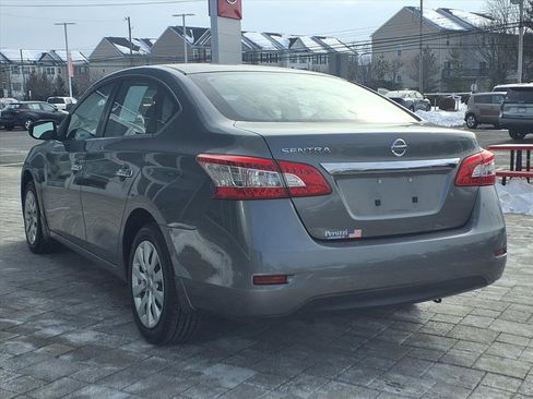 Used 2015 Nissan Sentra S image 6