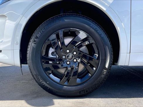 Certified 2025 Land Rover Discovery Sport S AWD/4WD image 10