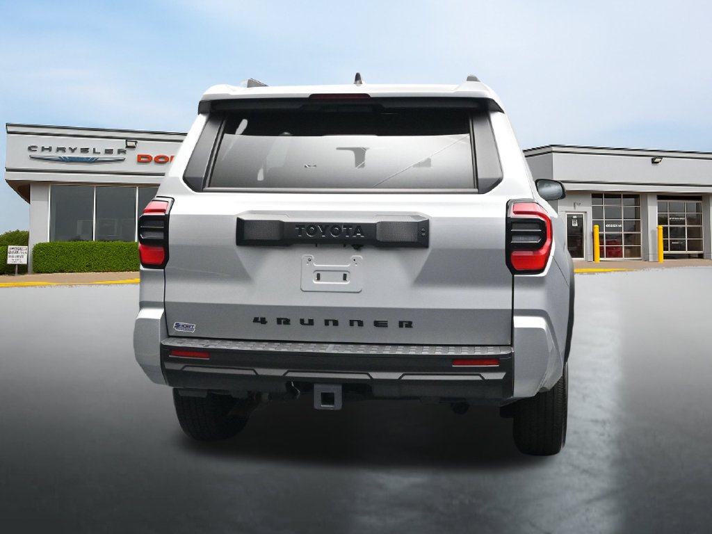 Used 2025 Toyota 4Runner SR5 AWD/4WD image 4