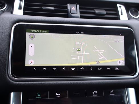Used 2018 Land Rover Range Rover Sport SE AWD/4WD image 32