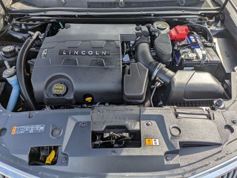 Used 2014 Lincoln MKS w/ Equipment Group 101A image 23