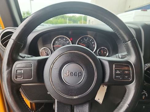 Used 2014 Jeep Wrangler Unlimited Sport w/ Quick Order Package 23S AWD/4WD image 18