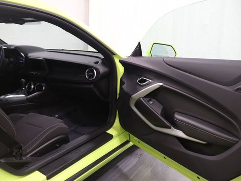 Used 2019 Chevrolet Camaro LT image 13