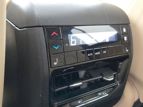 Used 2021 Jeep Grand Cherokee L Limited w/ Trailer Tow Group (B) image 18