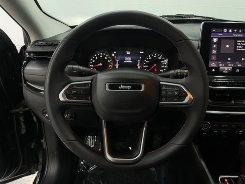 Used 2022 Jeep Compass Trailhawk image 20