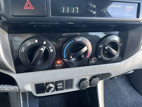 Used 2013 Toyota Tacoma PreRunner w/ TRD Sport Pkg RWD image 28