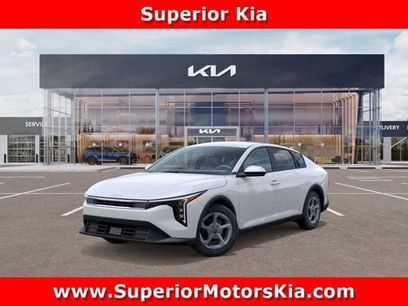 New 2025 Kia K4 LXS