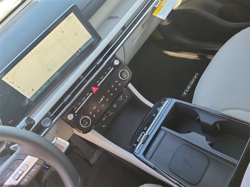 New 2026 Hyundai Tucson Limited image 37