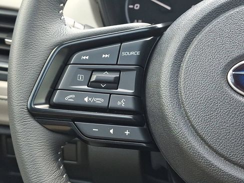 Used 2025 Subaru Forester Premium AWD/4WD image 22