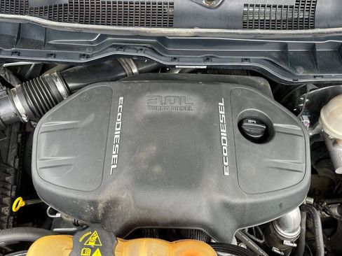 Used 2014 RAM 1500 Laramie w/ Convenience Group AWD/4WD image 33