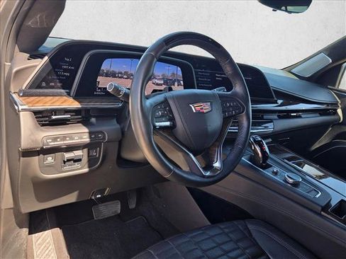 Used 2024 Cadillac Escalade ESV Sport Platinum w/ LPO, ONYX Package image 10