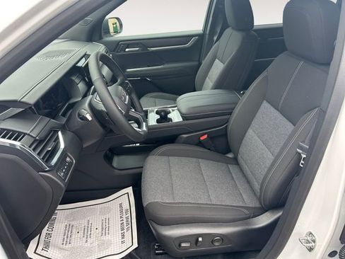 New 2026 GMC Acadia Elevation w/ Black Edition image 9