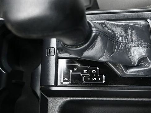 Used 2022 Toyota Tacoma SR image 17