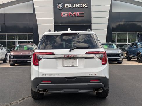 Certified 2023 GMC Acadia AT4 image 5
