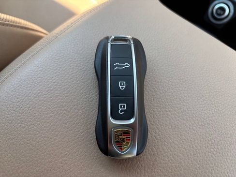 Certified 2023 Porsche Cayenne S Platinum AWD/4WD image 35