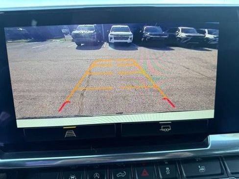 Certified 2024 Chevrolet Silverado 1500 RST AWD/4WD image 10