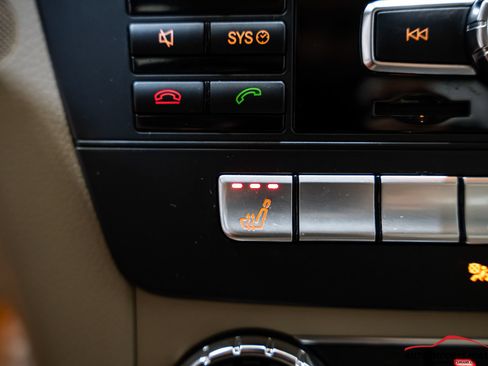 Used 2013 Mercedes-Benz C 250 Sedan image 58