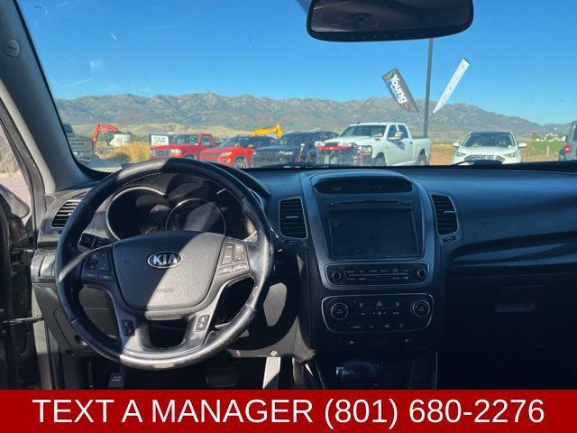 Used 2014 Kia Sorento SX w/ 3rd Row Package AWD/4WD image 18