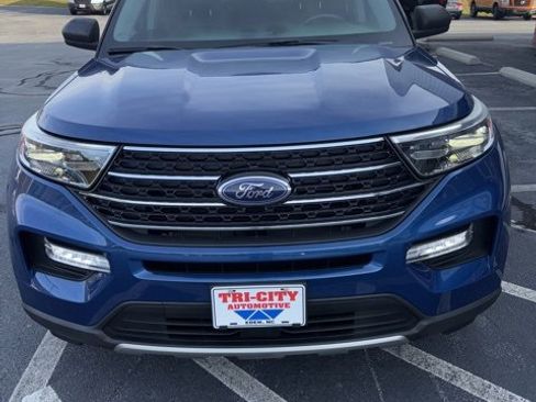 Used 2020 Ford Explorer XLT w/ Equipment Group 202A image 8