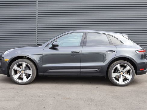 New 2026 Porsche Macan image 2