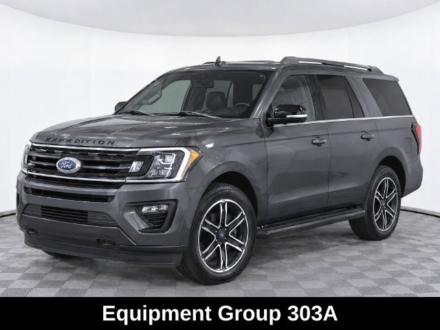 Used 2019 Ford Expedition Limited w/ Equipment Group 303A AWD/4WD image 2