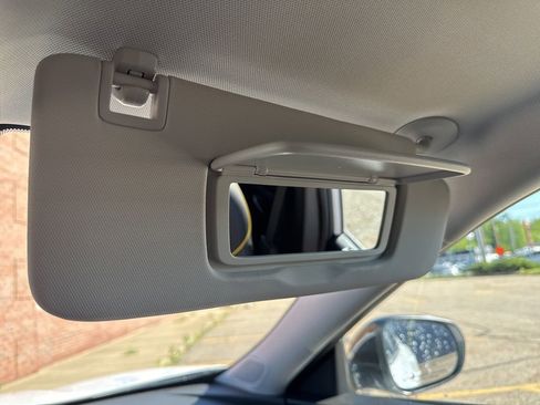 New 2026 Chevrolet Trax ACTIV w/ Sunroof Package FWD image 25