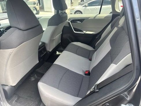 Used 2024 Toyota RAV4 XLE w/ Convenience Package FWD image 6