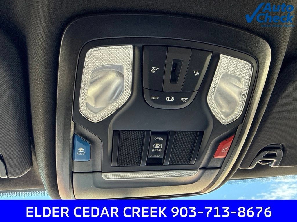 Used 2024 RAM 2500 Tradesman w/ Chrome Appearance Group AWD/4WD image 28
