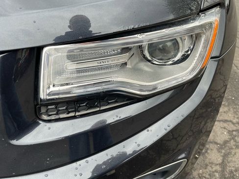 Used 2015 Jeep Grand Cherokee Overland w/ Advanced Technology Group image 29