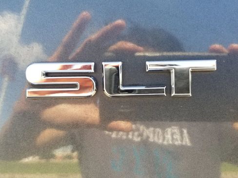 Used 2011 GMC Terrain SLT FWD image 24